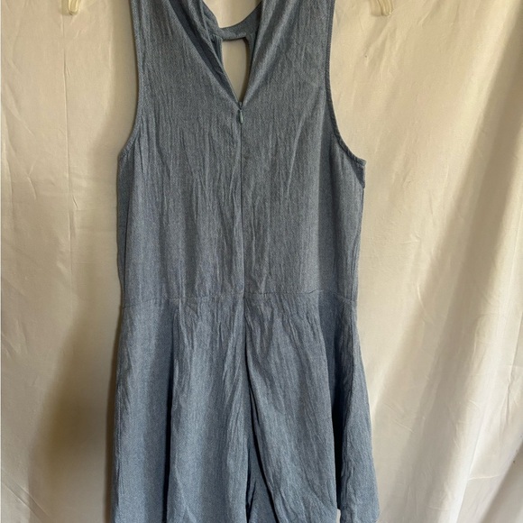 EVERLY - Picture 2 of 9